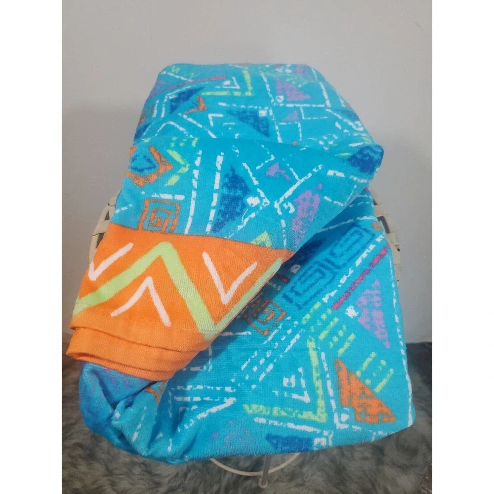 Crown & Ivy 36x72 Geo Cabana Print Multicolored Beach Towel NWT